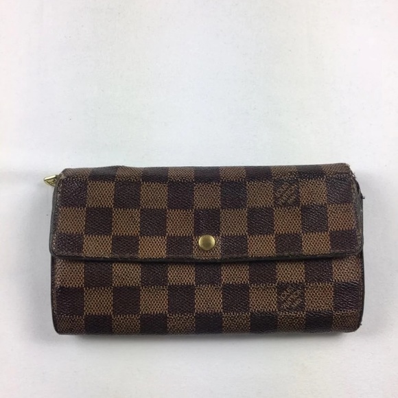 Louis Vuitton Handbags - Louis Vuitton Damier wallet